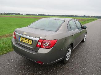 Chevrolet Epica 2.5  156pk Executive  6 Cilnder Automaat   Sedan Leer Splinter nieuwe Apk picture 23