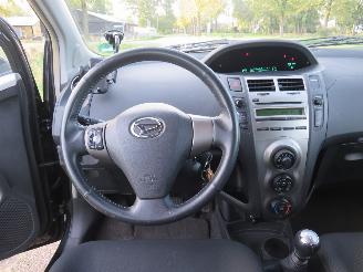 Daihatsu Charade TOYOTA 1.3  99pk CITY  80.000km  NAP 5drs Airco  [ nieuwstaat  6 bak picture 16