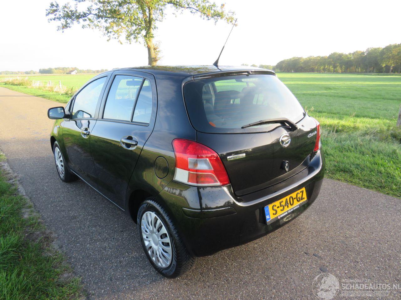 Daihatsu Charade TOYOTA 1.3  99pk CITY  80.000km  NAP 5drs Airco  [ nieuwstaat  6 bak