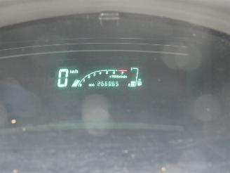 Toyota Yaris 1.3 VVT-1 LUNA 2003  NIEUWE APK!!! picture 12