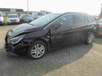 Opel Astra Astra Sports Tourer 1.0 Business+ picture 3