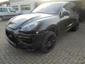 Vaurioauto  passenger cars Porsche Cayenne cayenne 4.98 TURBO 2012/5