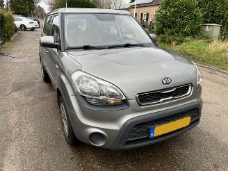 Vaurioauto  passenger cars Kia Soul 1.6X 93KW 2012/2