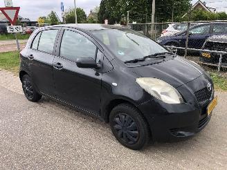 Toyota Yaris 1.0 VVTI picture 7
