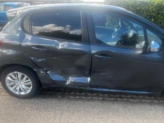 Peugeot 208 1.2 PURE URBAN SOUL picture 7