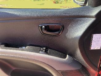 Hyundai I-10 i10 1.0 pure picture 13