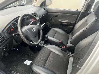 Kia Picanto  picture 6