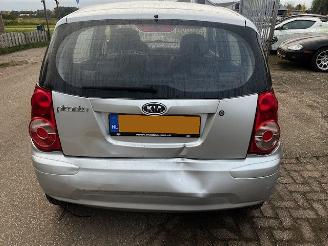 Kia Picanto  picture 4