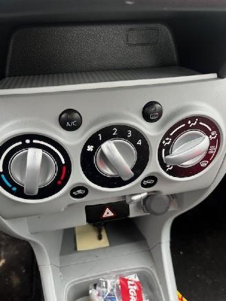 Suzuki Alto  picture 7