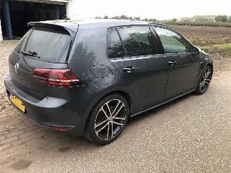Volkswagen Golf 2.0 TDI GTD picture 9