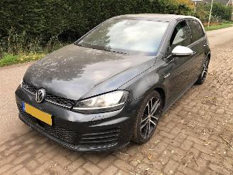 Volkswagen Golf 2.0 TDI GTD picture 3