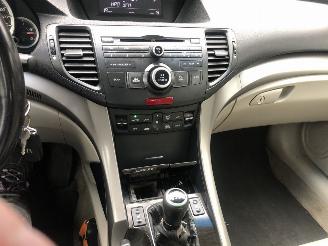 Honda Accord accord 2.2 i dtec executive diesel picture 18