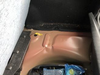 Peugeot 208 208 1.2 PureTech Active picture 11