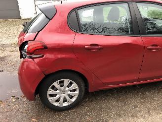 Peugeot 208 208 1.2 PureTech Active picture 6