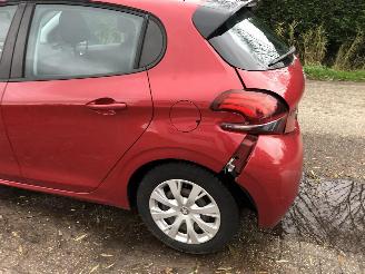 Peugeot 208 208 1.2 PureTech Active picture 9