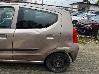 Nissan Pixo pure picture 5