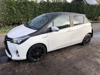 Toyota Yaris TOYOTA YARIS HYBRID picture 4