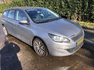 Peugeot 308 308 SW 1.6 BlueHDI Access picture 5