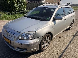 Toyota Avensis Avensis Wagon 2.0 VVTi Linea Luna picture 3