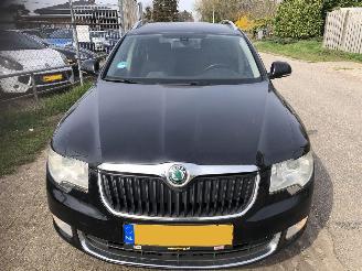 Skoda Superb 2.0 TDi combi  ambition picture 3