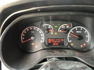 Opel Combo 1.6 cdti picture 8