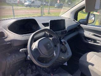 Peugeot Partner Partner 1.5 BlueHDI Premium picture 14