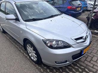 Unfallwagen Mazda 3 1.6 active 2009/1