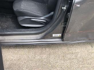 Peugeot 208 208 1.2 PureTech picture 18
