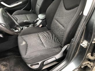Peugeot 308 308 SW 1.6 VTi Blue Lease picture 14