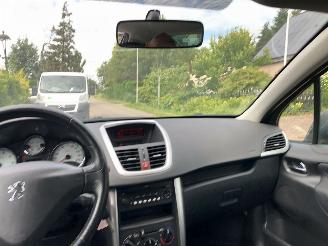 Peugeot 207 207 SW 1.4 VTi XS picture 13
