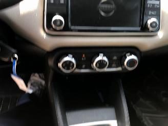 Nissan Micra 1.0 acenta picture 14