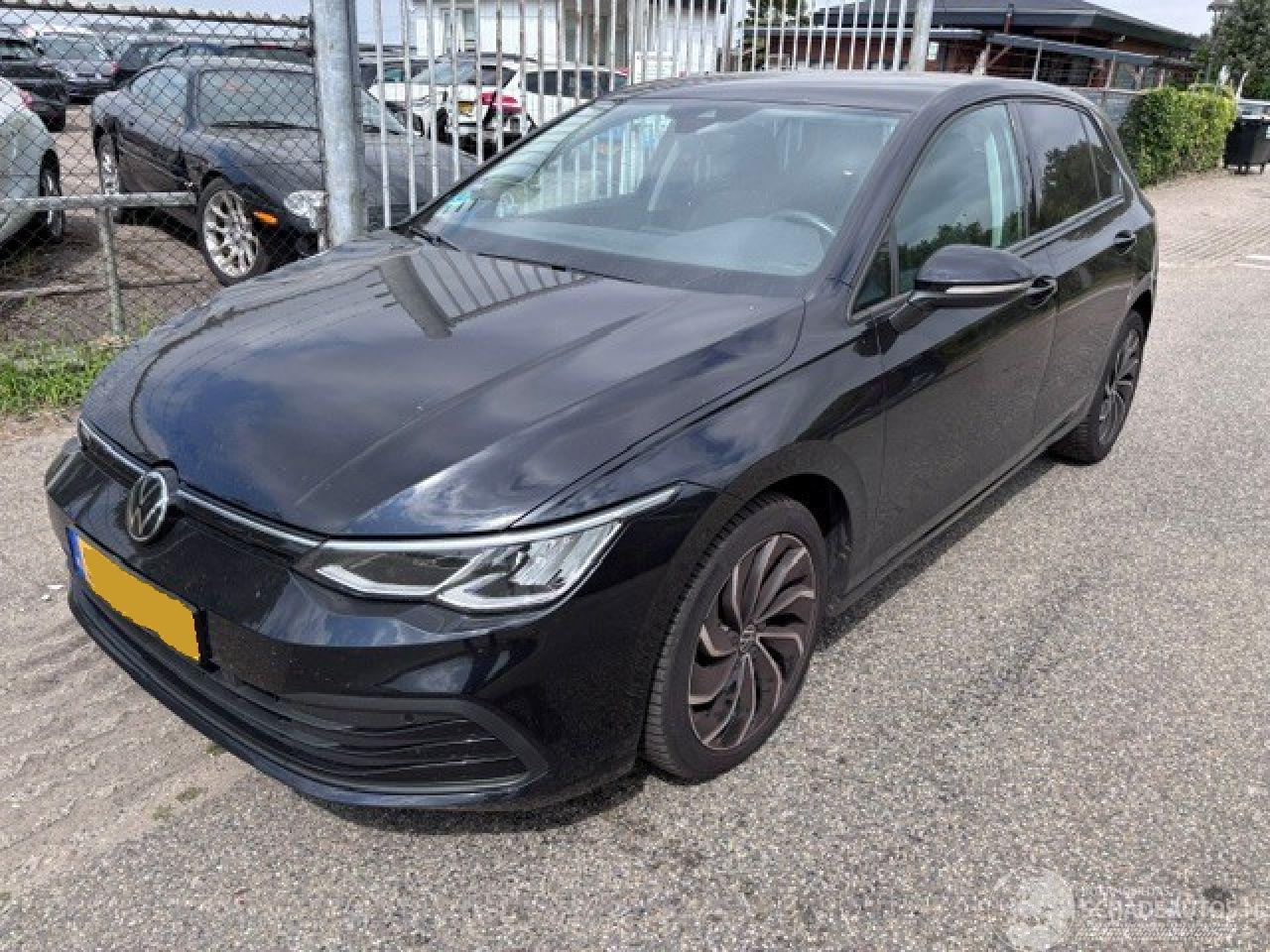 Volkswagen Golf life 1.0