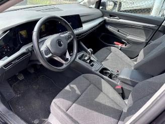 Volkswagen Golf life   1.0 picture 8