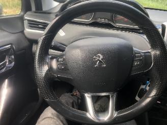 Peugeot 208 208 1.2 VTi Oxygo picture 12