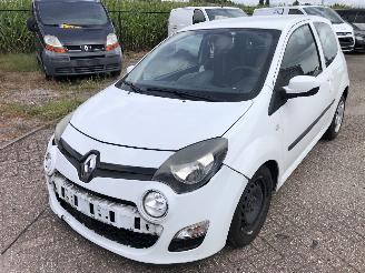 krockskadad bil auto Renault Twingo Twingo 1.2 16V Collection 2013/8