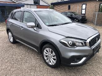Vaurioauto  passenger cars Suzuki S-Cross 1.0 boosterjet exclusive 2018/1