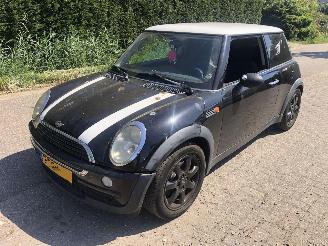 Voiture accidenté Mini One 3-Deurs 1.6 One 2002/5