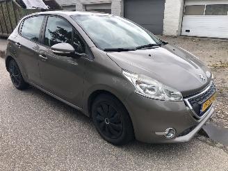 Peugeot 208 208 1.2 VTi Access picture 3