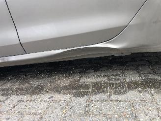 Peugeot 208 208 1.2 VTi Access picture 11