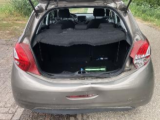 Peugeot 208 208 1.2 VTi Access picture 7