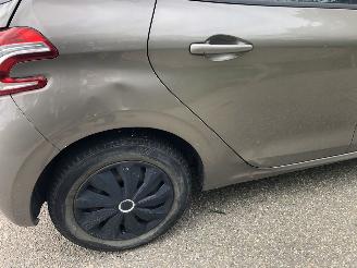 Peugeot 208 208 1.2 VTi Access picture 9
