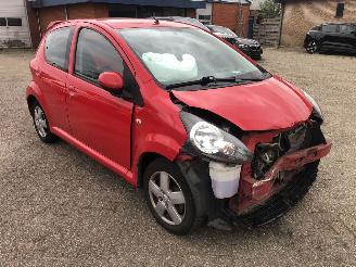 Vaurioauto  passenger cars Toyota Aygo Aygo 1.0-12V + 2007/10