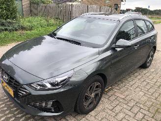 Hyundai I-30 Hyundai i30 Wagon 1.0 gdi mhev comfort smart picture 3