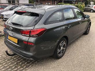 Hyundai I-30 Hyundai i30 Wagon 1.0 gdi mhev comfort smart picture 5