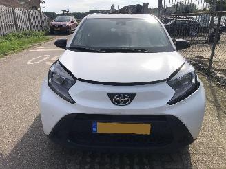 Coche accidentado Toyota Aygo Aygo X 1.0 VVT-i MT Play 2024/6