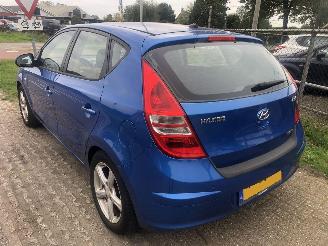 Hyundai I-30 i30 2.0i i-Catcher picture 4