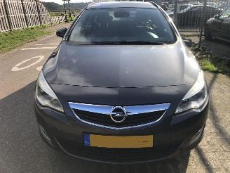 škoda osobní automobily Opel Astra Astra Sports Tourer 1.4 Edition 2011/2