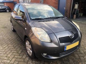Toyota Yaris Yaris 1.3 VVTi Sol picture 2