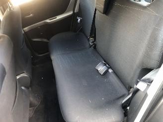 Toyota Yaris Yaris 1.3 VVTi Sol picture 17