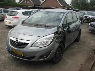 Opel Meriva 1.4 turbo picture 2